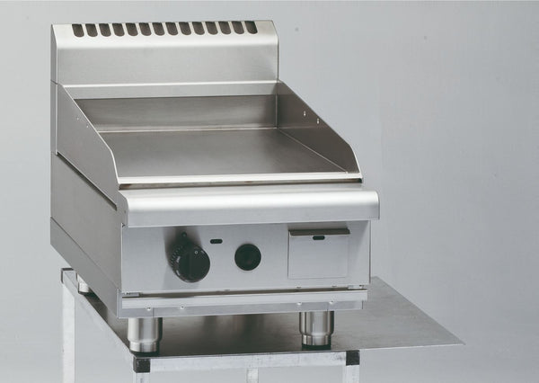 Waldorf GPL8450G-B I 800m Series I Bench Model I Low Back I Version I Griddle I Gas Griddle