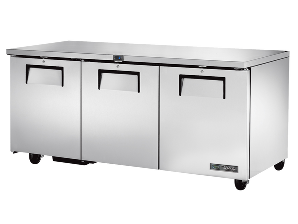 True Refrigeration TUC-72-HC Undercounter Foodservice Refrigerator | 3 Solid Swing Doors | 461 Litres