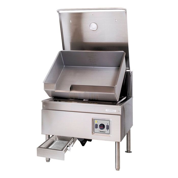Cleveland SGL30TR Gas Tilting Bratt Pans - 120 Liter